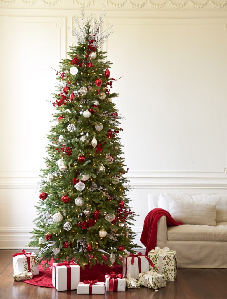 The Advantages of an Artificial Christmas Tree Balsam Hill Artificial ...