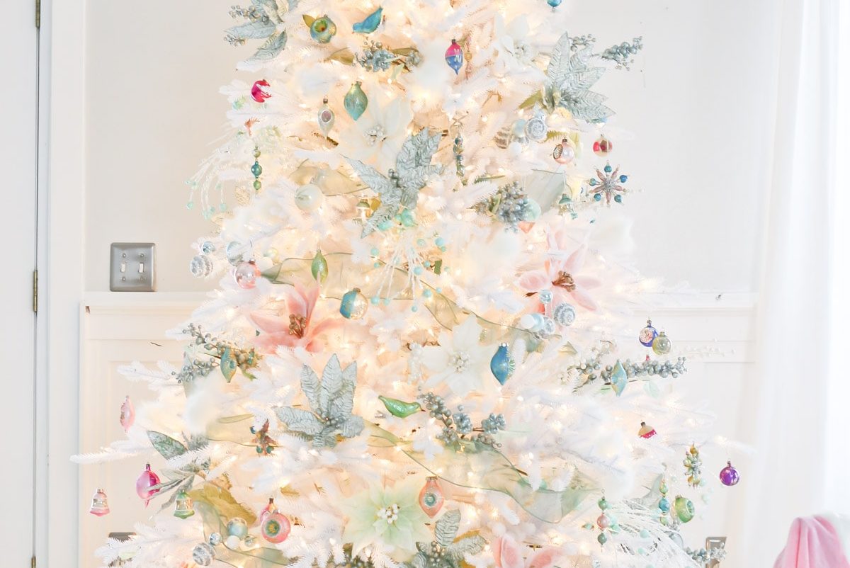 Cami of Tidbits' Denali White Christmas Tree