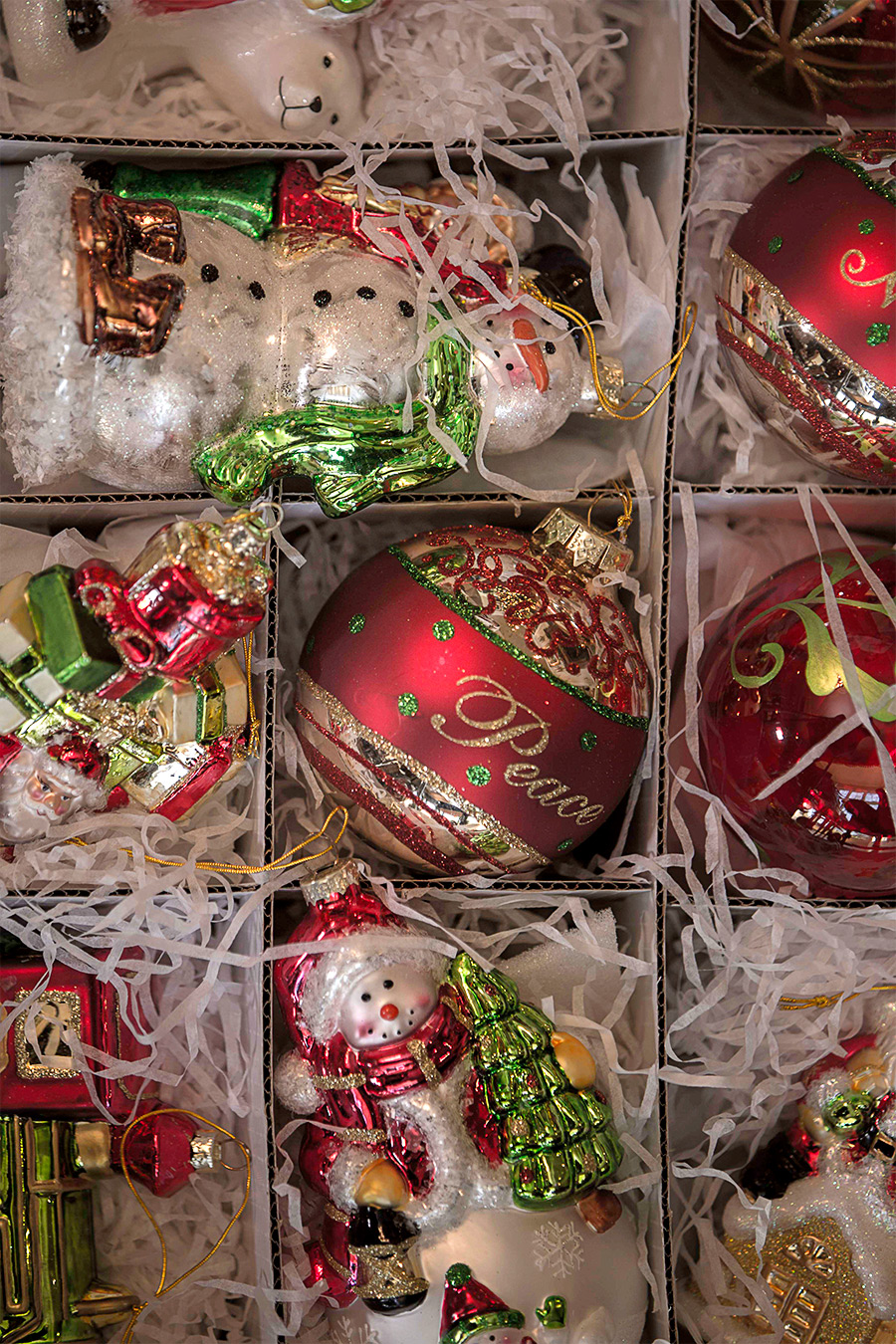 mistletoe and holly ornament set