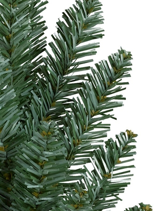 pvc christmas trees pe difference balsam hill between spruce vs polyethylene needles