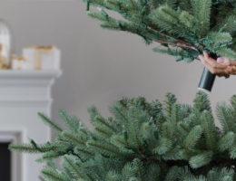 easy set-up artificial Christmas tree