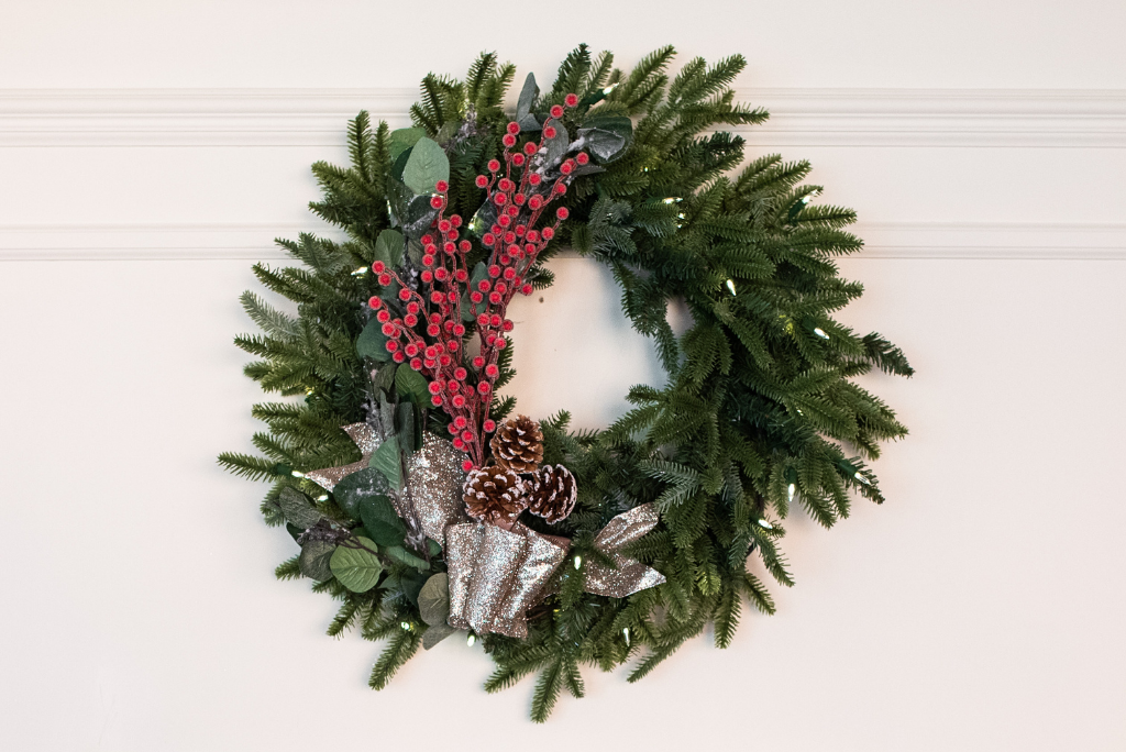 3 Ways to Decorate Christmas Wreaths and Garlands