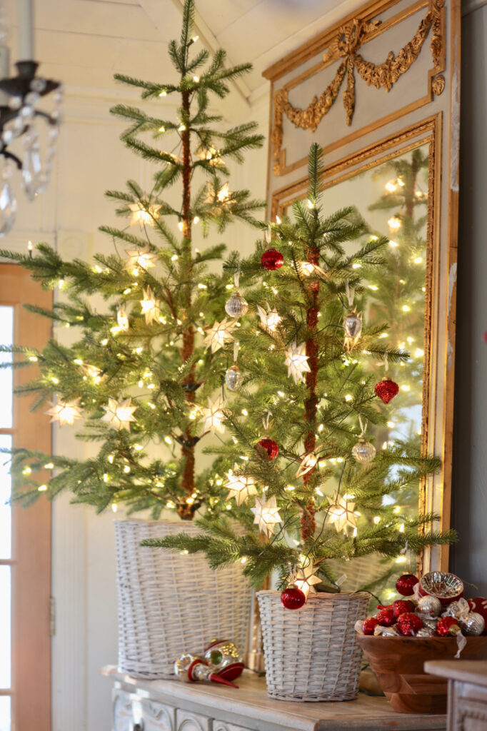 3 Trendy Christmas Decorating Themes That Last - Balsam Hill Blog
